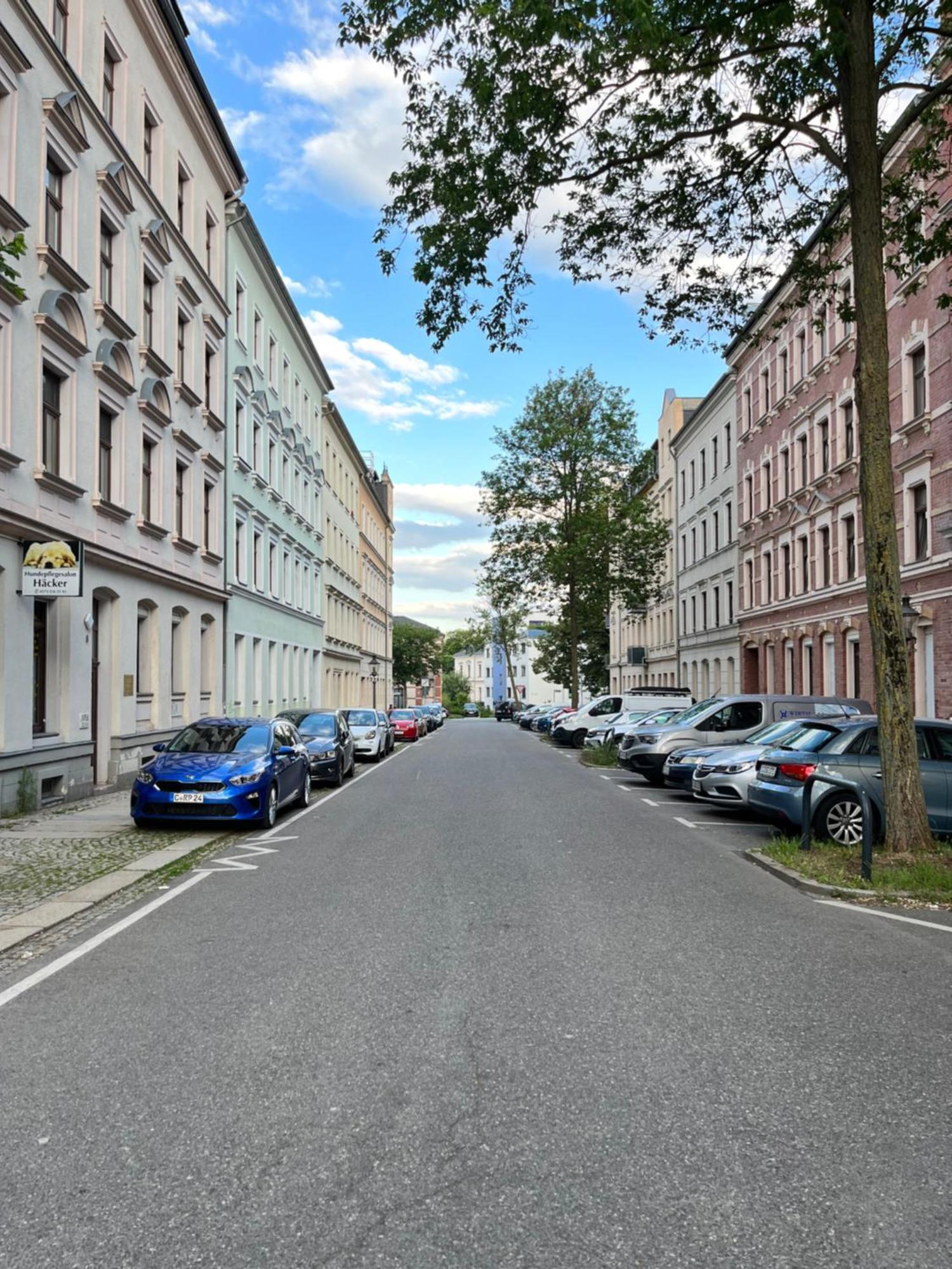 K2-Project - Gipfelstuermer - Ueber Den Daechern Von Schlosschemnitz Bagian luar foto