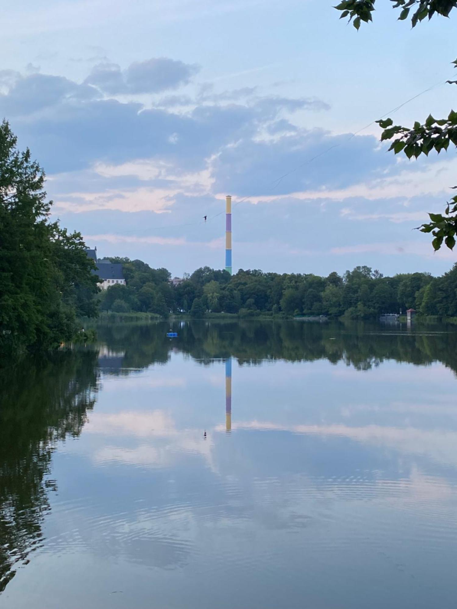 K2-Project - Gipfelstuermer - Ueber Den Daechern Von Schlosschemnitz Bagian luar foto